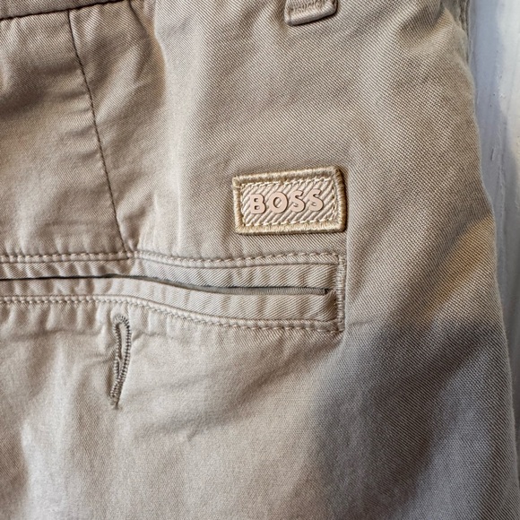 Boss Men's Classic Khaki Shorts Slice Slim Fit Size 32R 4 Pocket Button Beltloop - Picture 7 of 14